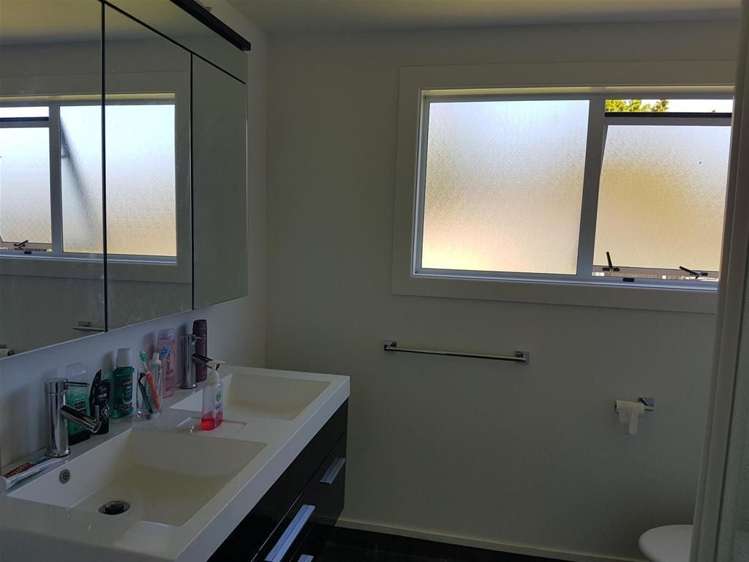 383 Yaldhurst Road Russley_6