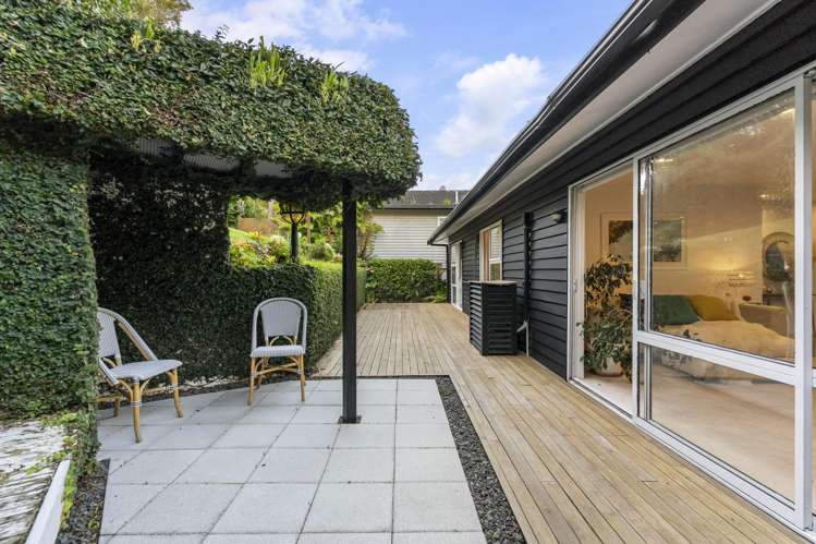 2/14 Surville Place Mairangi Bay_6