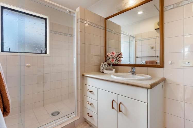 5/1 Parker Avenue New Lynn_17