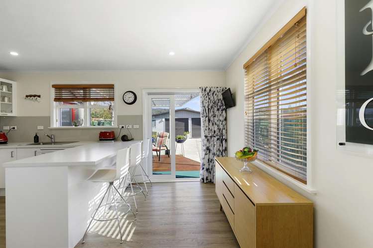 49 Chapman Crescent Naenae_8