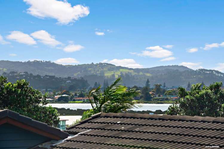 16 Anchorite Way Red Beach_11