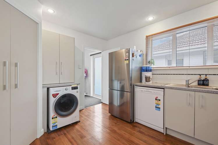 1/204 Greers Road Bryndwr_4