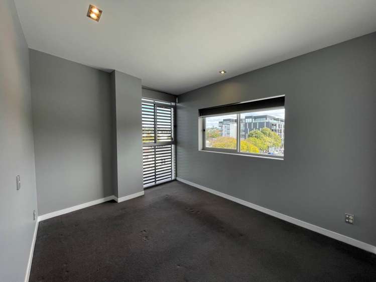 23/6 Beach Front Lane Browns Bay_17