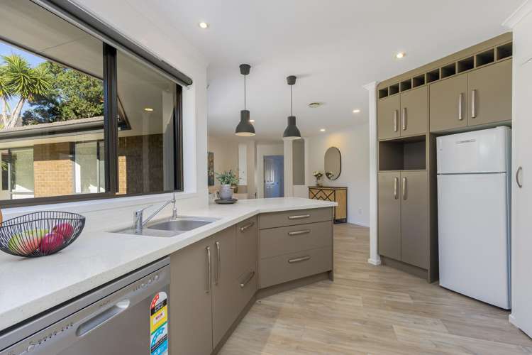 33 Admirals Court Drive Greenhithe_6