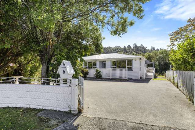 Generous Family Living In A Prime Location