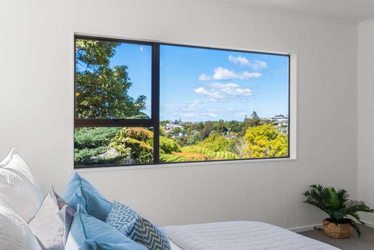 22 Reynolds Place Torbay_36