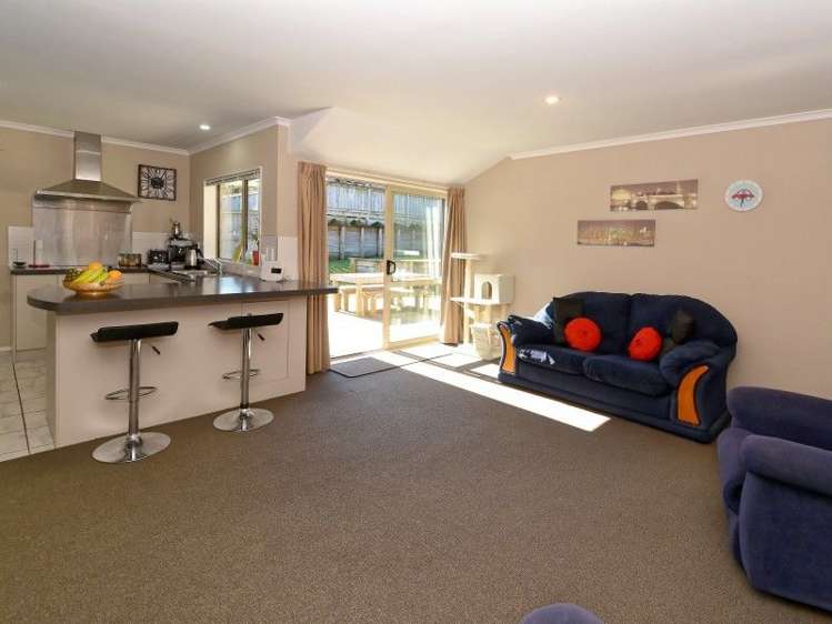 24 Heathfield Avenue Huntington_5