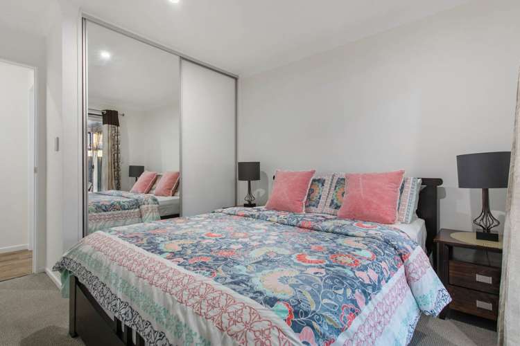 98 Twin Parks Rise Papakura_18