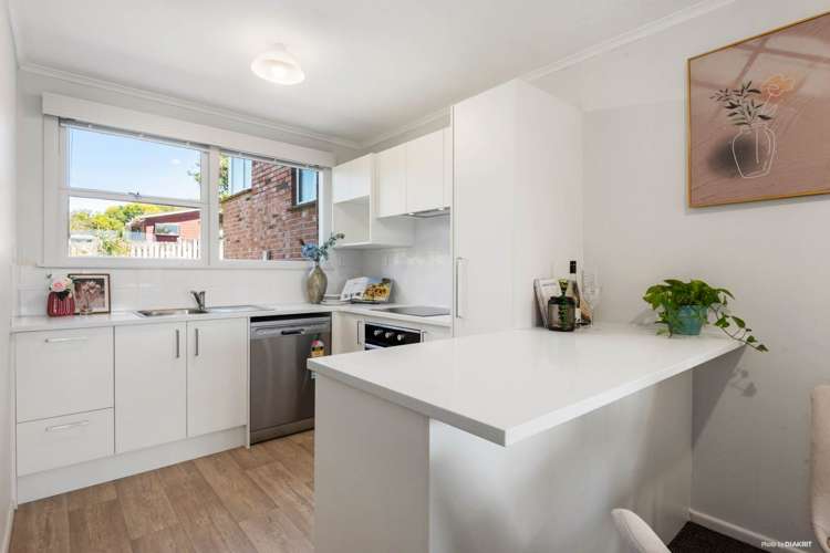 6/164 Blockhouse Bay Road_3