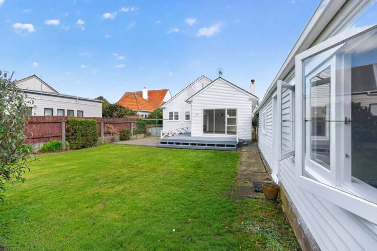 4 Military Road Boulcott_24