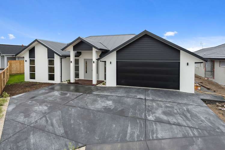 7 Falcon Court Flagstaff_1