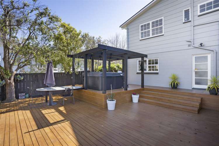 69 Ravenwood Drive Forrest Hill_20