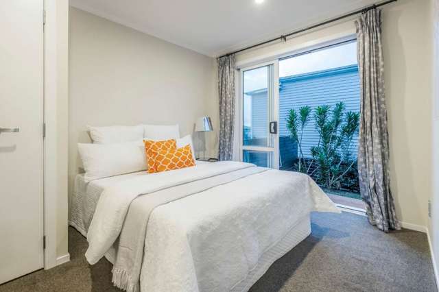 9 Panakenake Way Flat Bush_4