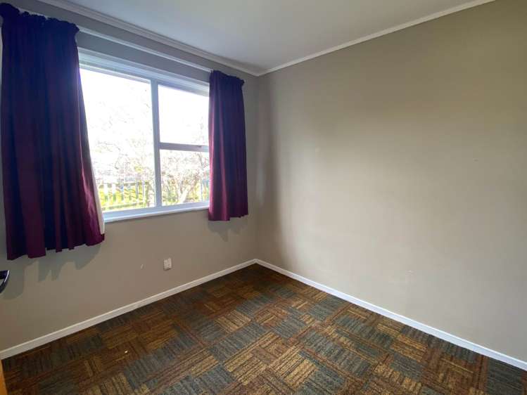 2 Selsey Lane Manurewa_6