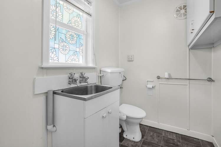 76 Hine Road Wainuiomata_12