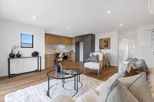 Owner Must Sell! Corner Penthouse