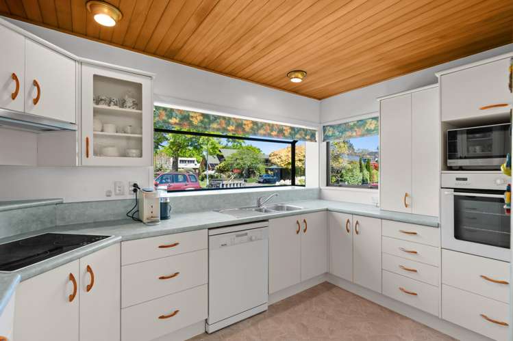 14 Thurlestone Place Burnside_1