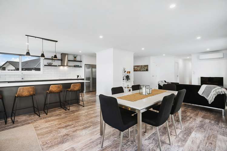 18 Maturiki Drive One Tree Point_10