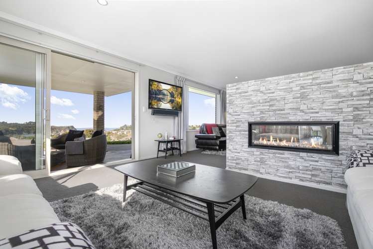 19 Seaview Crescent Hatfields Beach_3