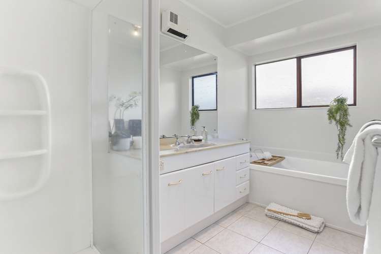 22a Pyatt Crescent Saint Johns_12