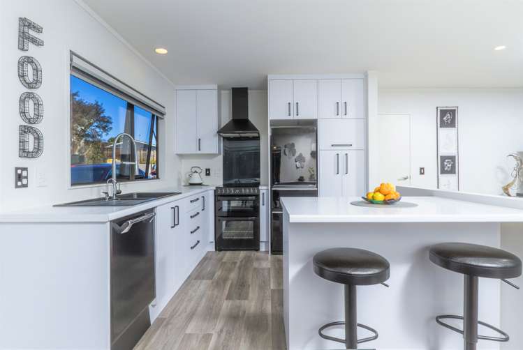 11d Lemari Avenue Stoke_10