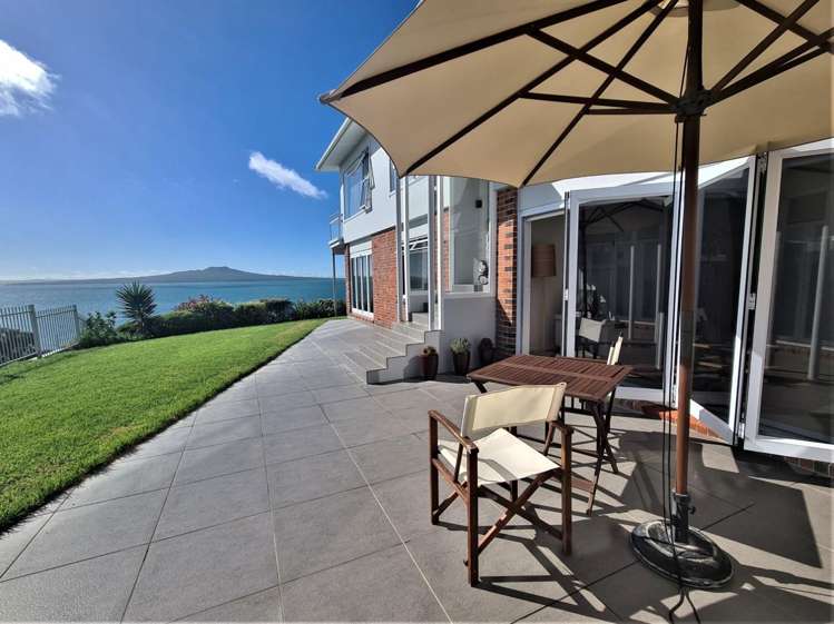 3/241 Hurstmere Road Takapuna_10