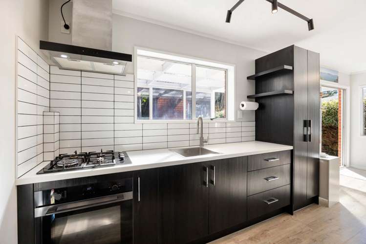 5 Lorraine Place Glenview_6