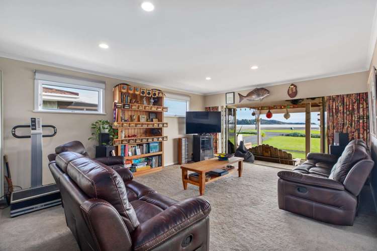 9 Kawakawa Bay Coast Road Kawakawa Bay_4