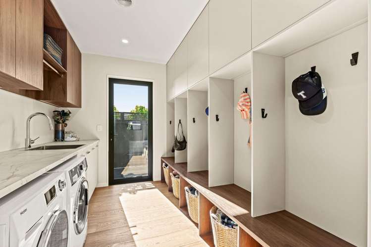 32 Walter Case Drive Harewood_23