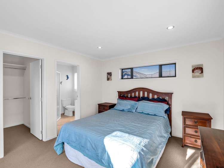 21 Saltwood Street Red Beach_18