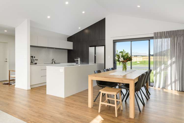 43 Goodwin Crescent Pyes Pa_8