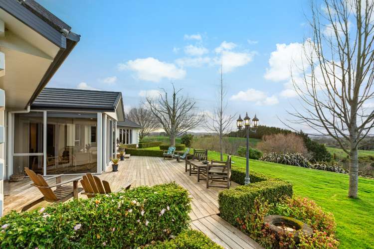 2/234 Gillard Road Ngahinapouri_8