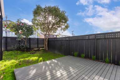 8/27 Nikau Street_3