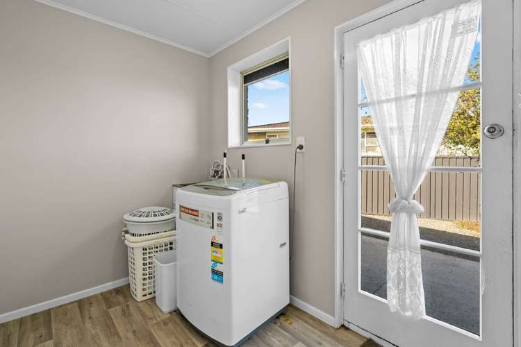 93 Dunbeath Crescent Kew_17