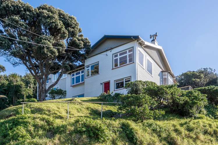10 Hungerford Road Lyall Bay_19