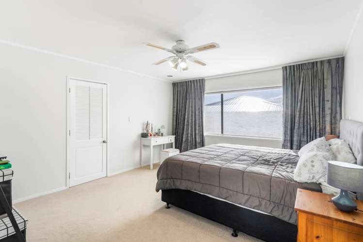 11 Penguin Drive Murrays Bay_16