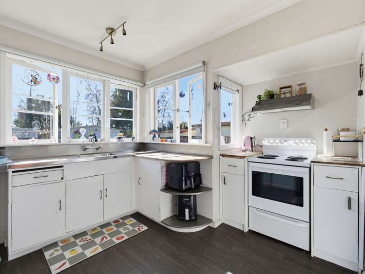 8 York Street Glenholme_16