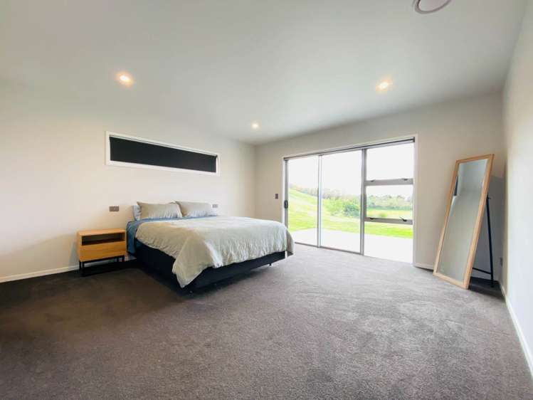 20 Penrhys Close Waitakaruru_6