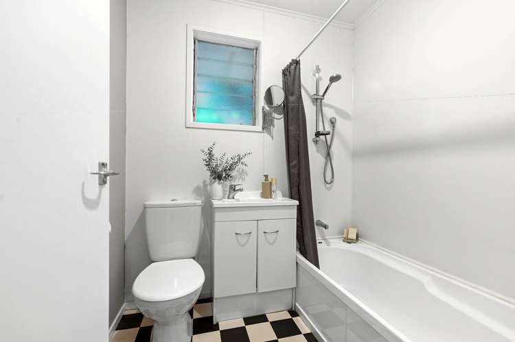 2/45 Vauxhall Road Devonport_16