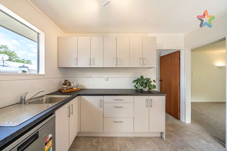 69b Hartford Crescent Totara Park_5