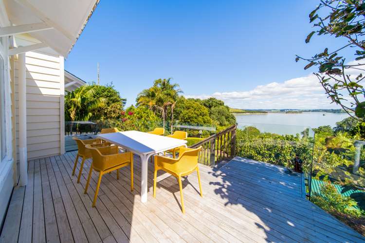 19 Weir Crescent Onerahi_7