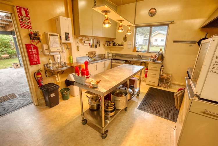 8 Hilton Street Blackball_23