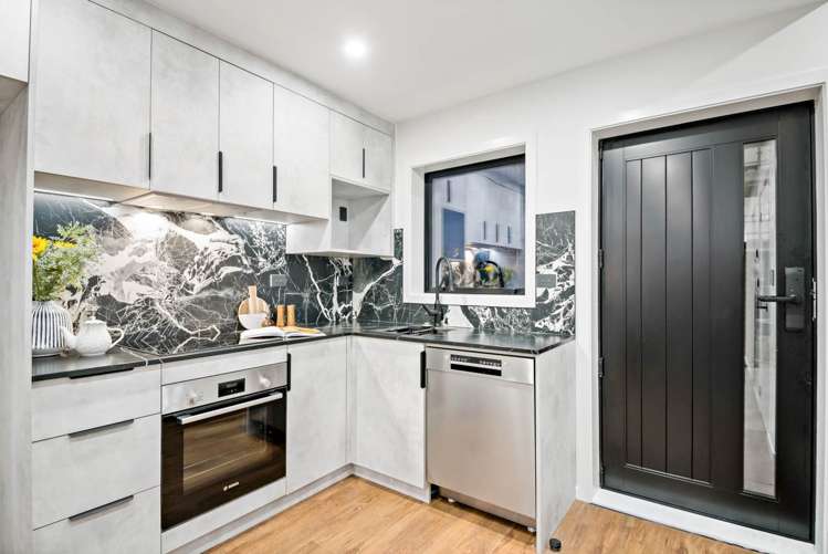 12/65 Stottholm Road Titirangi_5