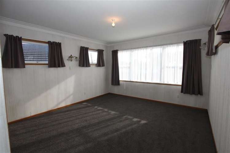 63 Hutchinsons Road Bucklands Beach_5