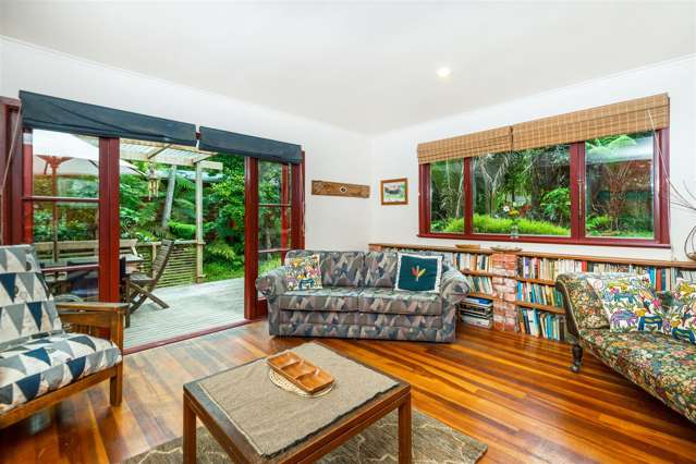 12 York Road Titirangi_3