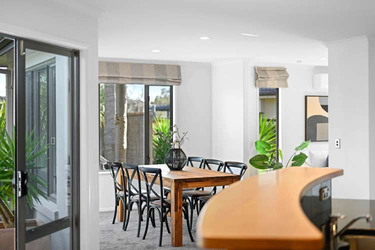 8 Takapu Place Huntington_6