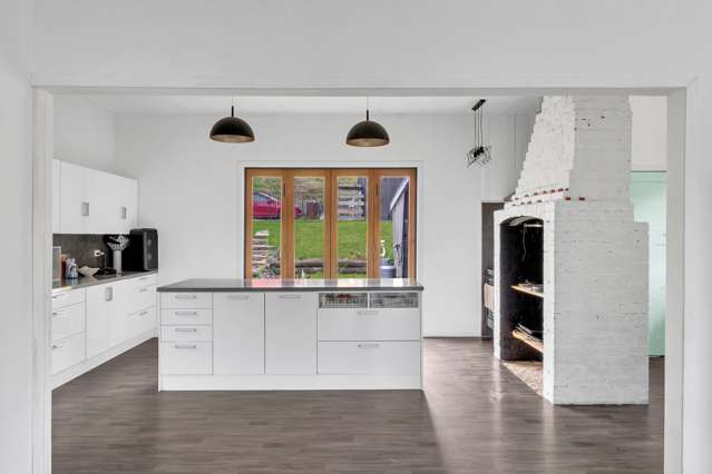 2 School Road Tiniroto_3