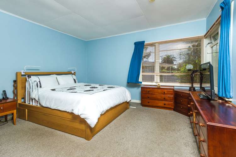 6 Lemari Avenue Stoke_12