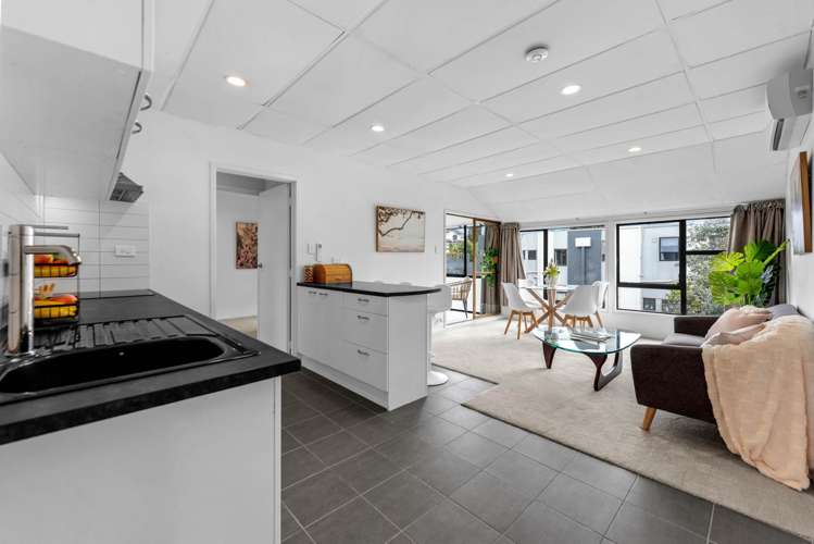 11/56 Ferndale Road_0