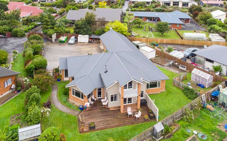 54 Holyhead Street Outram_17